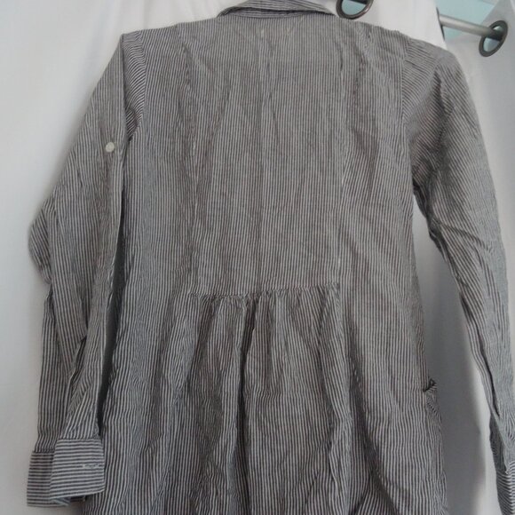 womens striped button up shirt with pockets size M - Picture 4 of 7